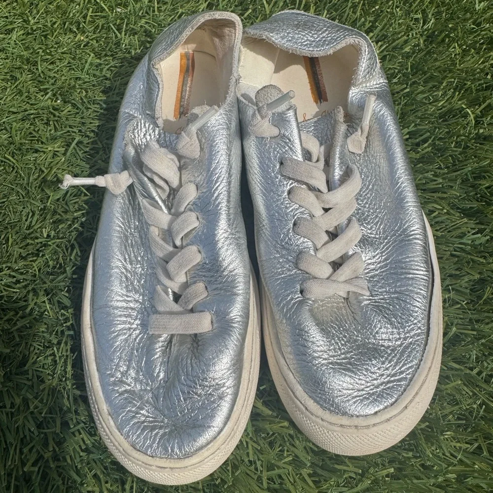 Sam Edelman Girls Silver Sneaker Size 13